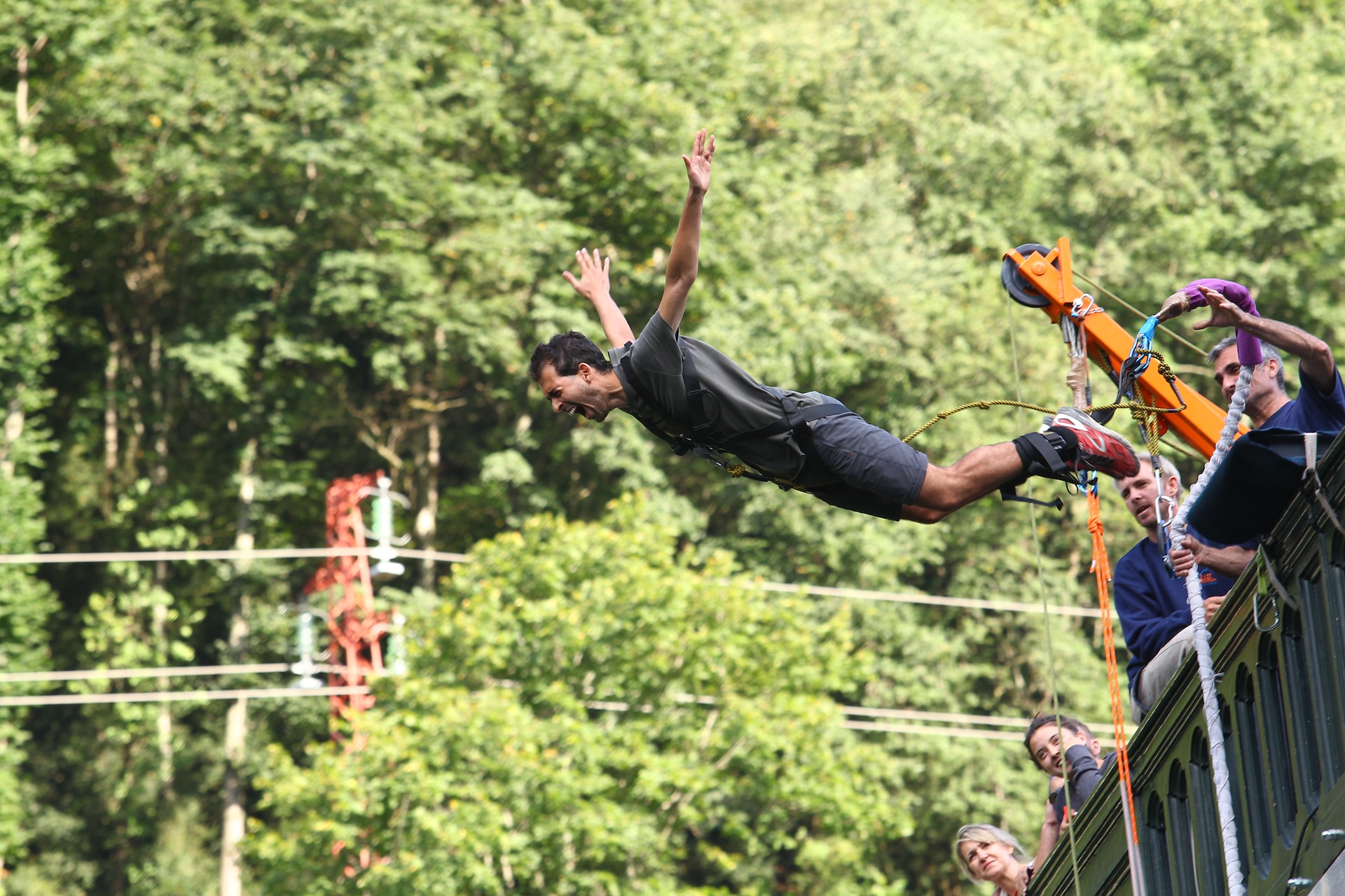 Bungee Jumping: Defying Gravity in a Symphony of Thrills
